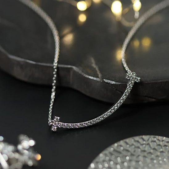 TIFFANY & Co. ティファニー ティファニーT スマイル ペンダント ミディアム 67513304