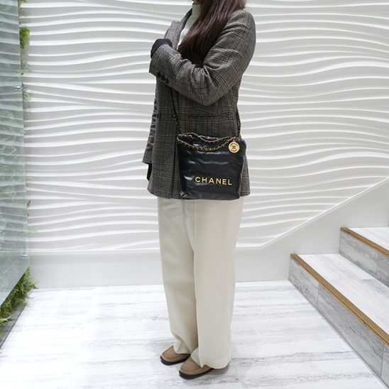 CHANEL シャネル シャネル22 ミニハンドバッグ AS3980 シャイニーカーフスキン