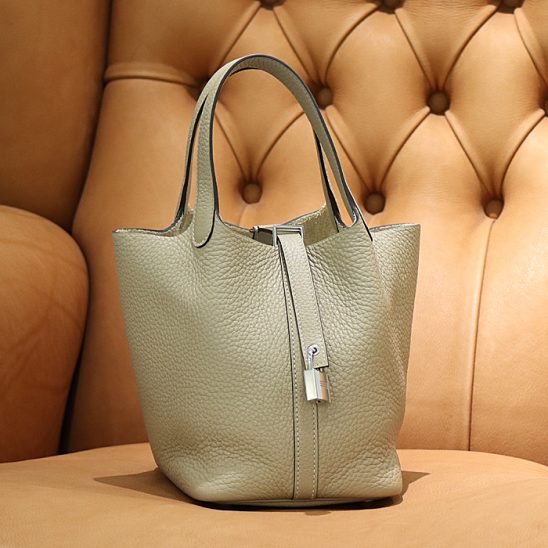 HERMES エルメス ピコタン ロックPM トリヨンクレマンス ノワール（ブラック）シルバー金具