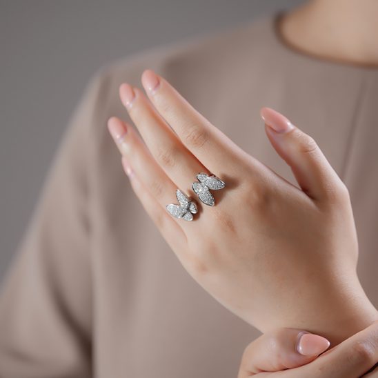 Van Cleef & Arpels ヴァン クリーフ&アーペル ドゥ パピヨン ドゥ パピヨン アントレ レ ドア リング VCARO61951 ホワイトゴールド ダイヤモンド 11号