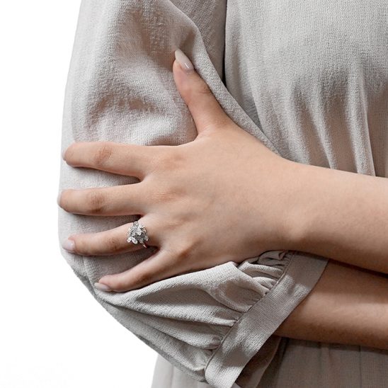 GRAFF グラフ トリプル パヴェ バタフライ ダイヤモンド ミニリング ホワイトゴールド RGR878