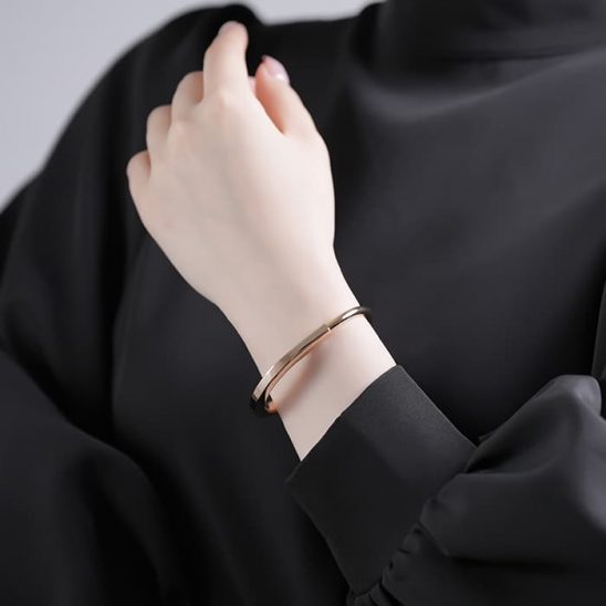 TIFFANY & Co. ティファニー 70185504 ティファニー ロック バングル ローズゴールド ミディアムサイズ