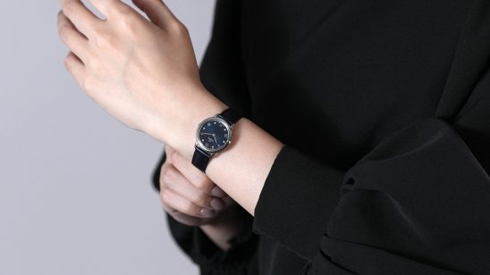 カルティエ、エルメス、ショパール…憧れブランドで選ぶ「春の革ベルト腕時計」ガイド