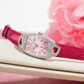 【春に映える】手元にやさしく咲く桜色のフランク・ミュラー時計特集