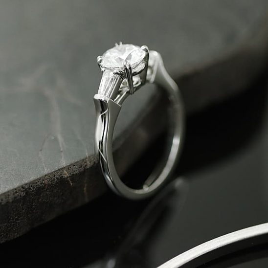 HARRY WINSTON ハリー・ウィンストン ラウンドカット クラシックリング プラチナ ダイヤモンド RGDIFPRD010TB-055 9号