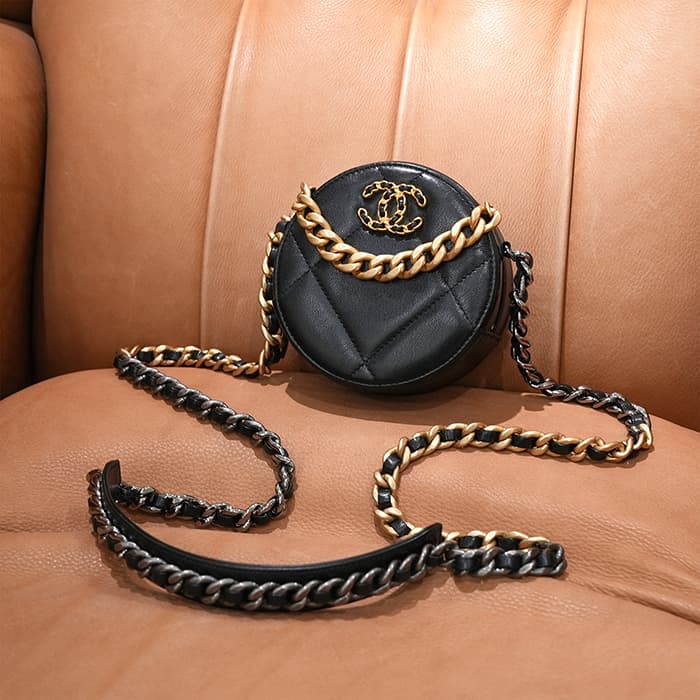 CHANEL シャネル シャネル19 ラウンド クラッチ チェーン ショルダーバッグ ラムスキン ブラック AP0945