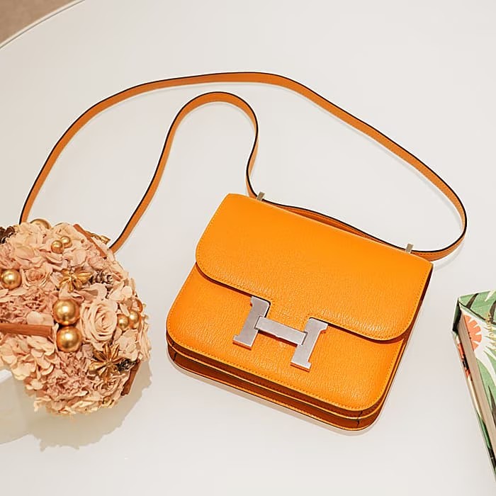 HERMES エルメス コンスタンス 3 ミニ ヴェルソ シェーブル ムタード×アザレ シルバー金具