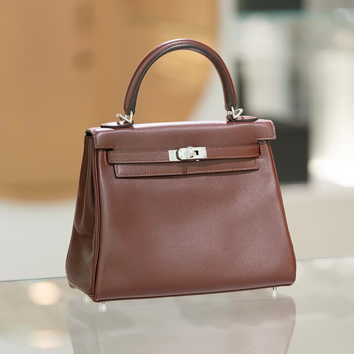 HERMES エルメス ケリー 25 ヴォーシェリー テール シルバー金具【未使用】