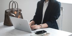 【大人の引き算スタイル】働く私のお守りに。エルメス・ロレックスなどビジネスを輝かせる至高の名品