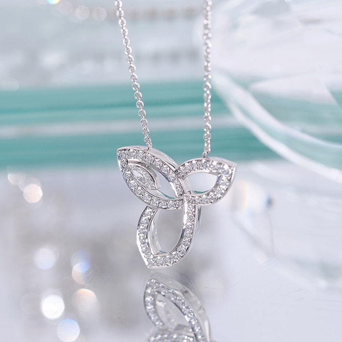 HARRY WINSTON ハリー・ウィンストン リリークラスター ペンダント プラチナ ダイヤモンド PEDPMQRFLC