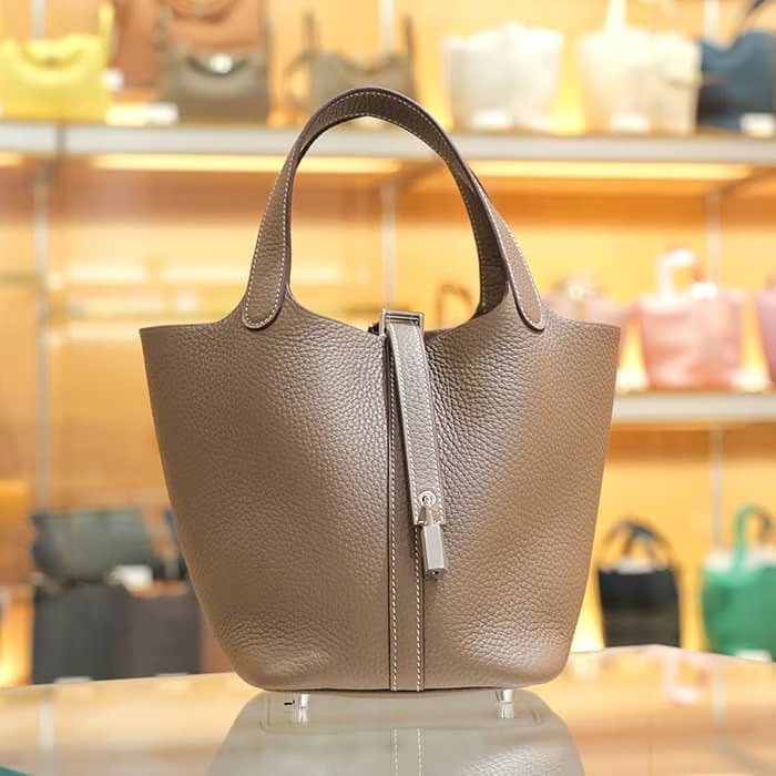 HERMES エルメス ピコタン ロック PM トリヨンクレマンス エトゥープ シルバー金具